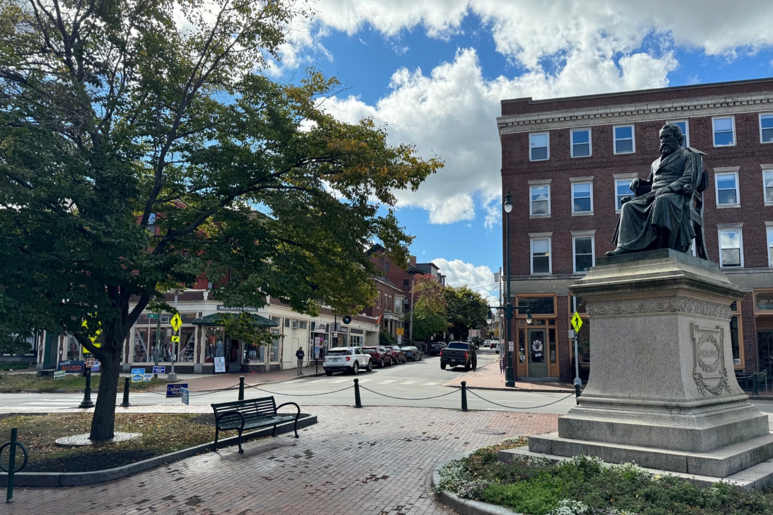 Longfellow Square in 1978